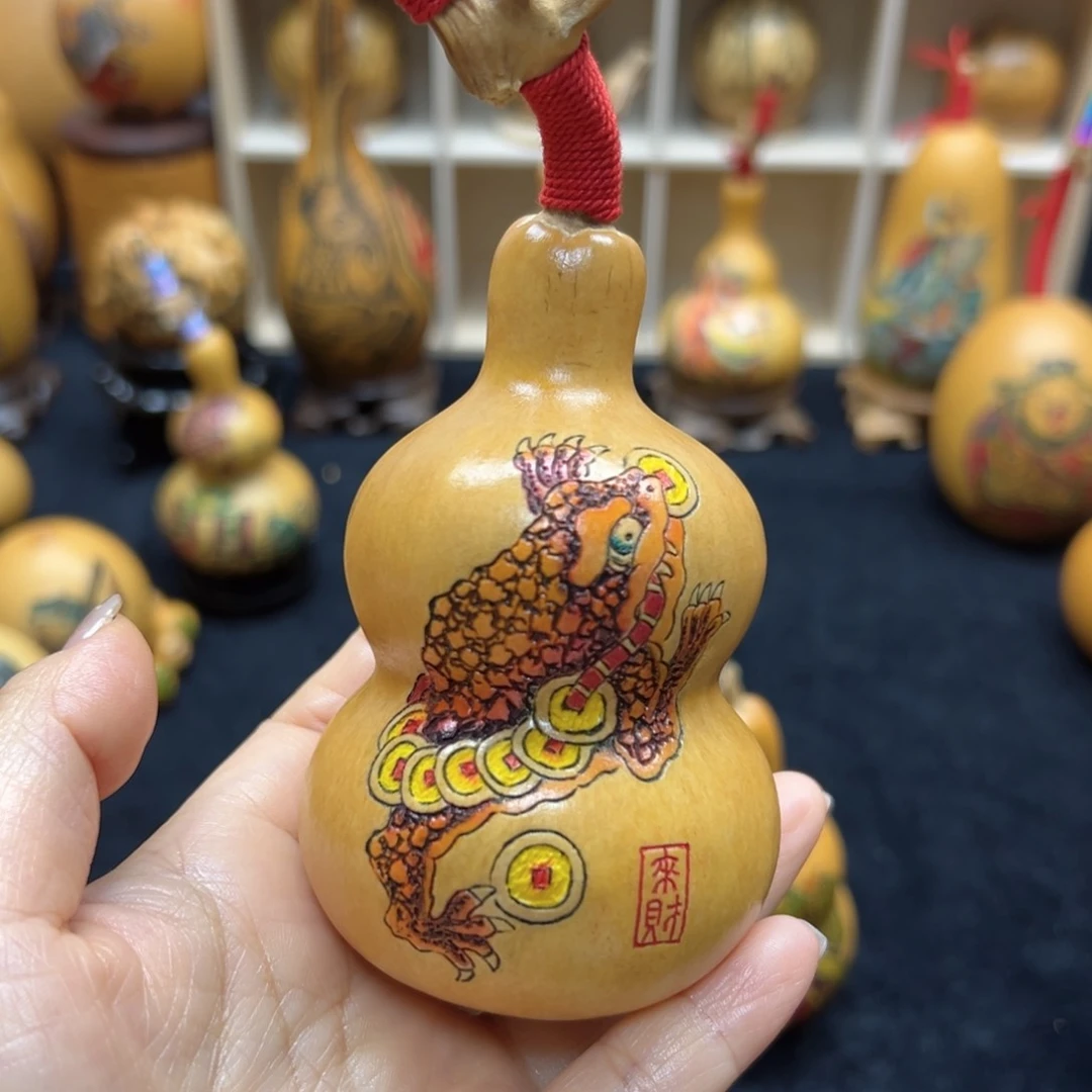 木左**.针刺墨刻金蟾