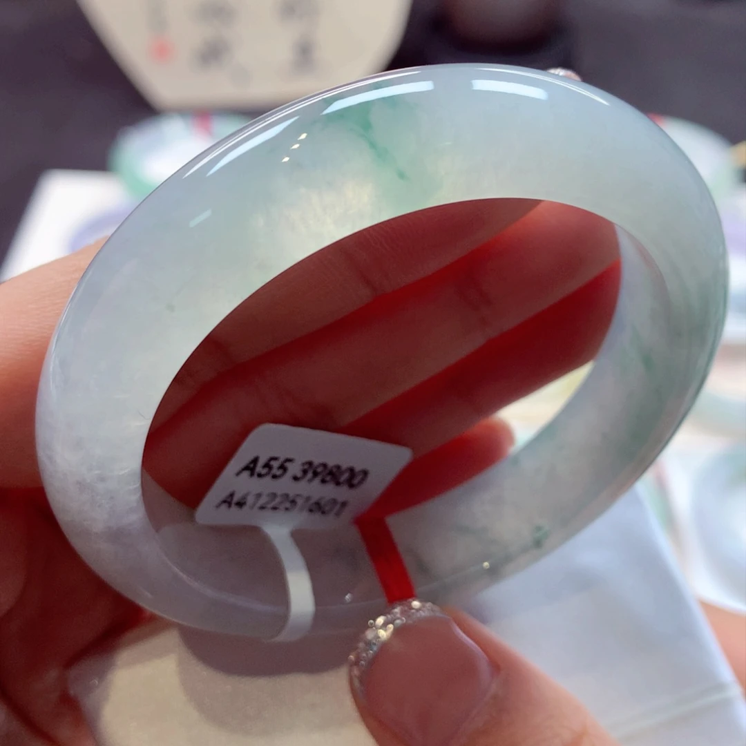 翡翠手镯未镶嵌40号正圈77