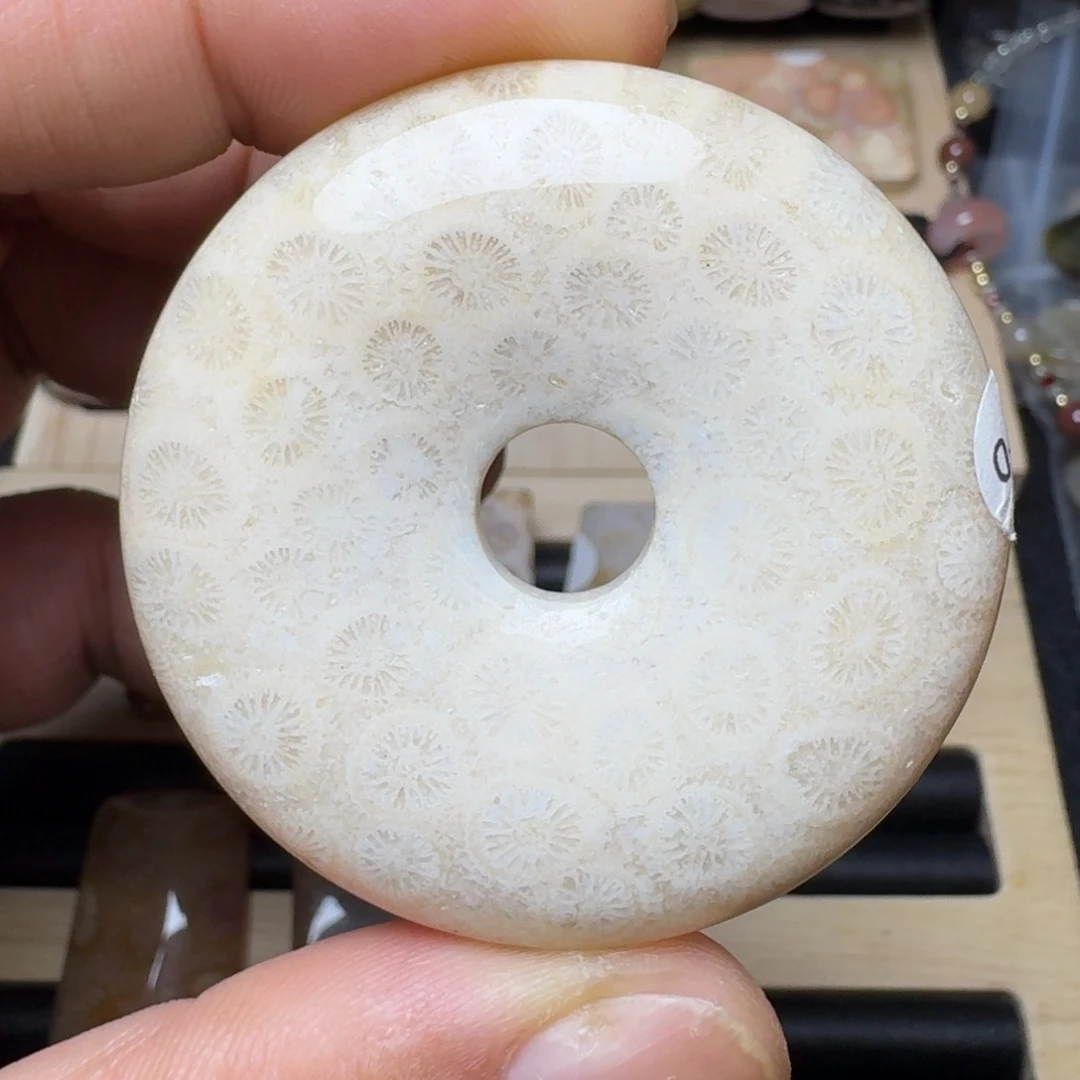 未镶嵌纯天然色有机玉石保真色硅化玉特价