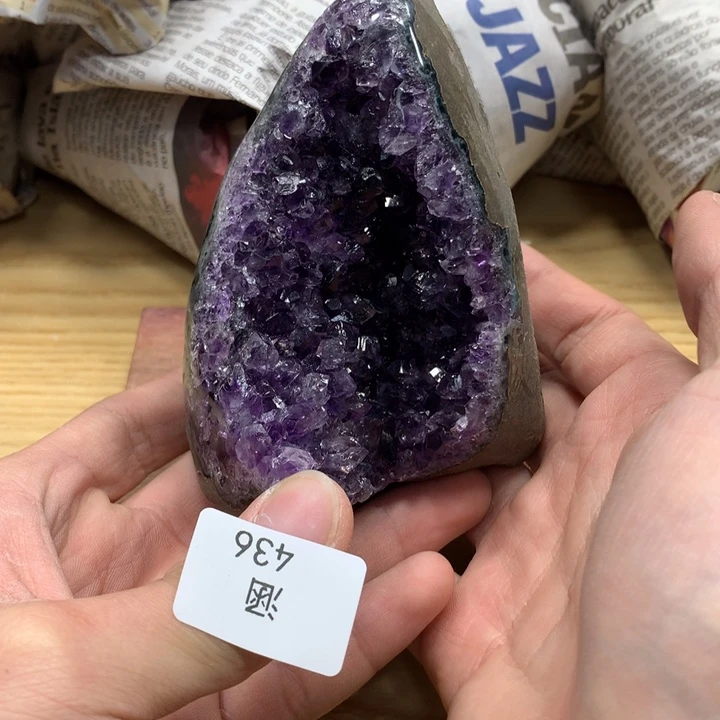 紫晶乌拉圭未镶嵌