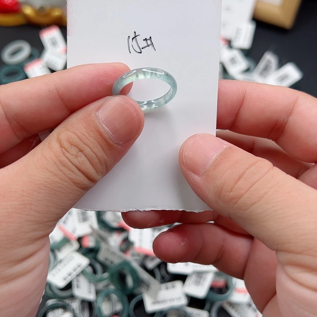 翡翠戒指未镶嵌翡翠