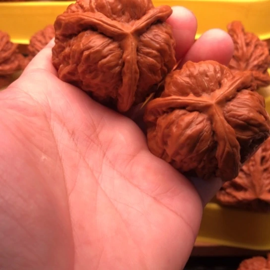 ***文玩核桃吊坠核桃