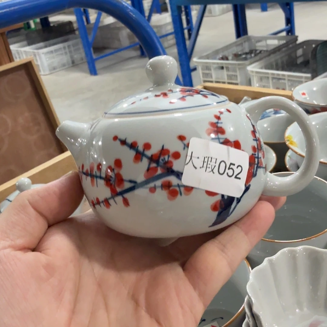 釉下手绘茶具微瑕