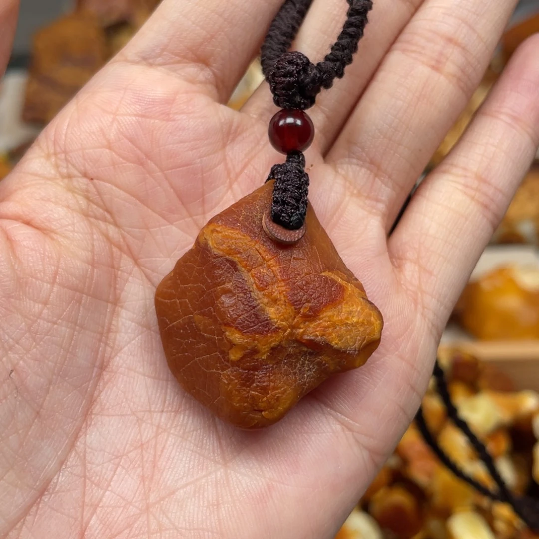 琥珀珠宝奇石未镶嵌