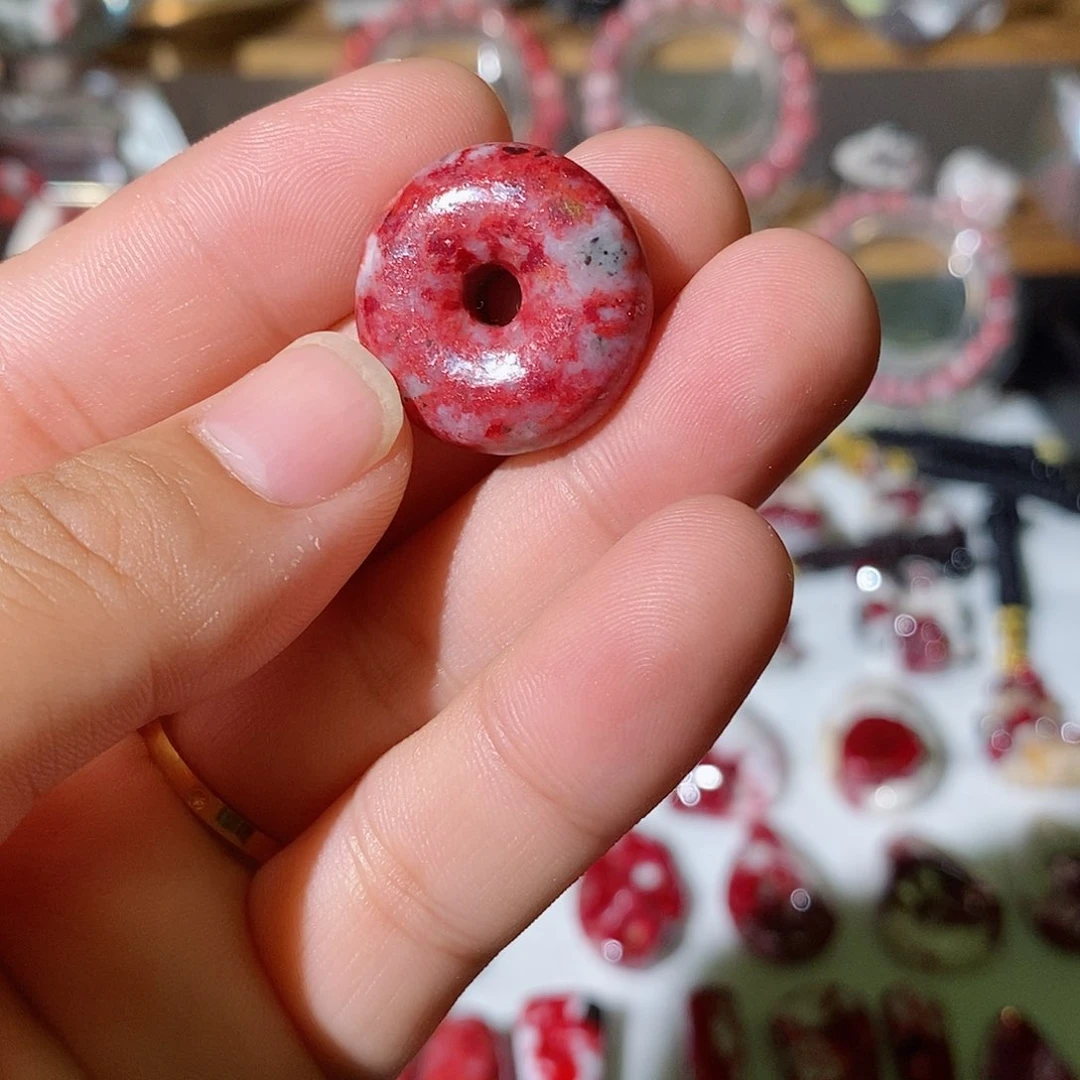 天然辰砂原石玉化平安扣