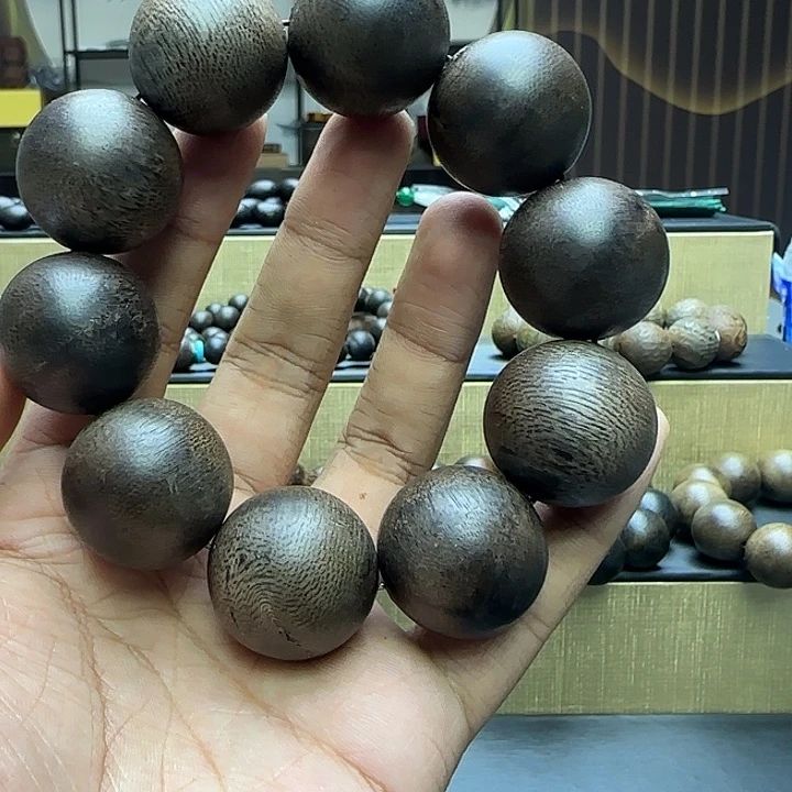 沉香碎屑沉香昆仑梅格