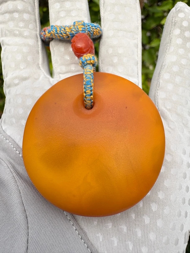 假一赔十，天然琥珀蜜蜡吊坠，老蜡复古风扣子  号51 多样性发