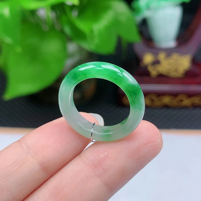 A00142天然缅甸翡翠A货飘阳绿半山水戒指玉戒圈15圈内径17.2mm