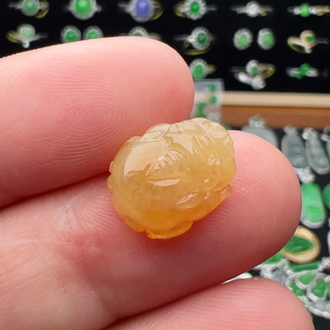 翡翠未镶嵌颈饰貔貅13