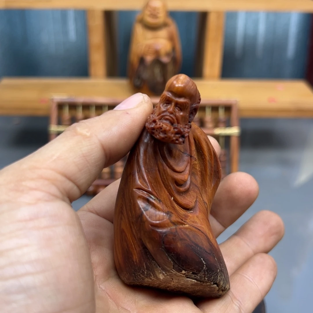 曾***古木崖柏木摆件手把件