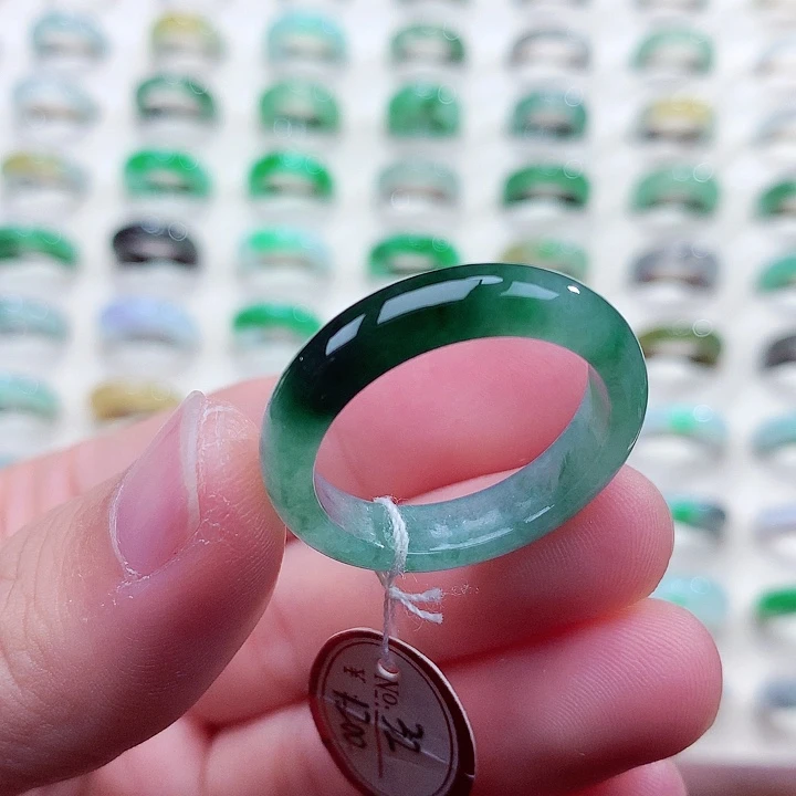 翡翠未镶嵌戒指32号