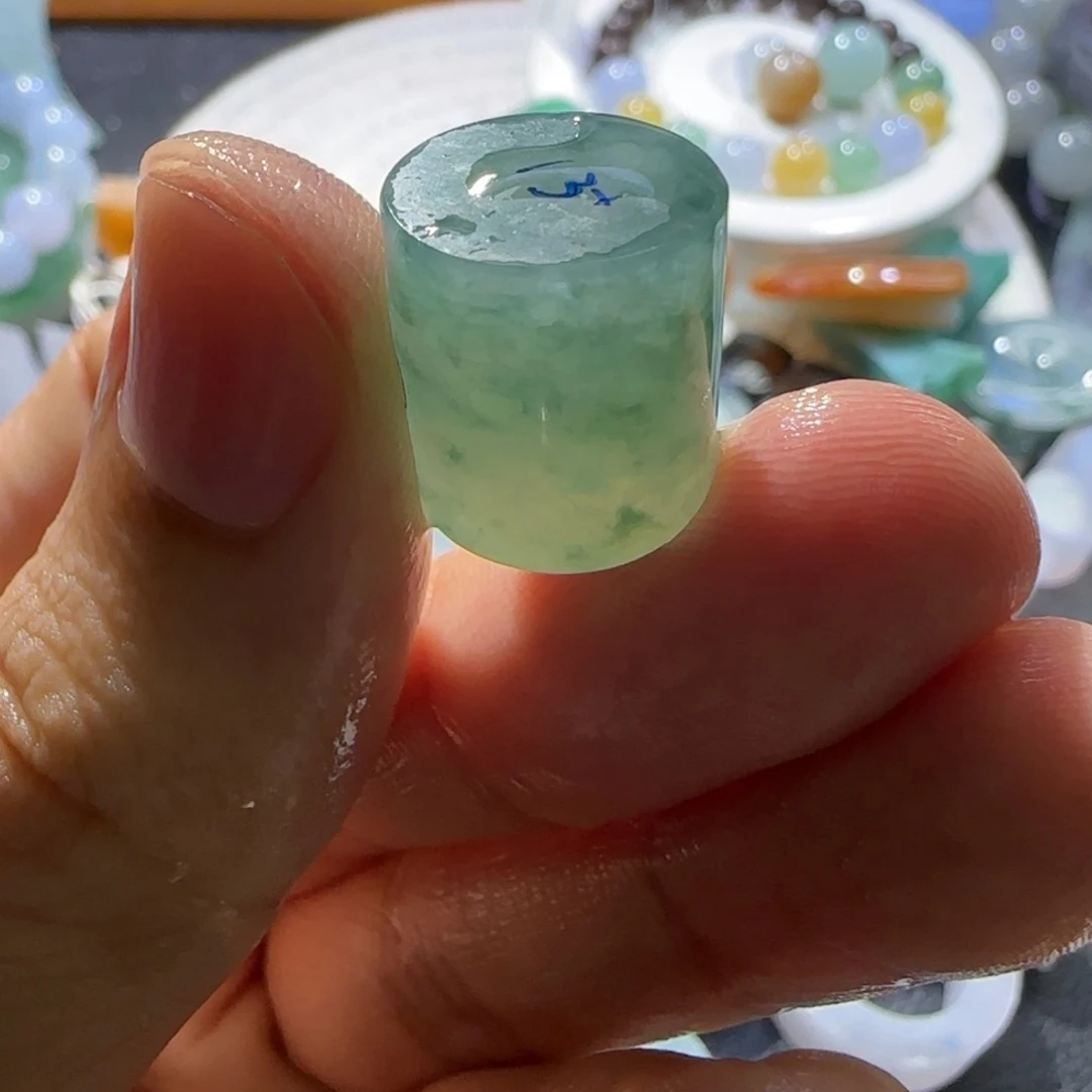 未镶嵌定制翡翠翡翠