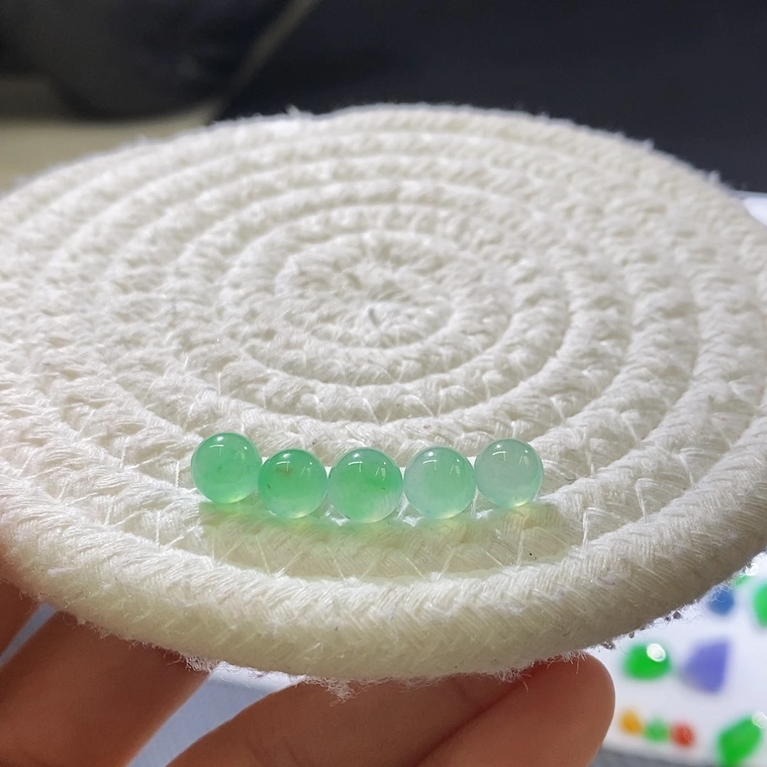 翡翠未镶嵌挂件?*?一手珠珠买断配盘缠