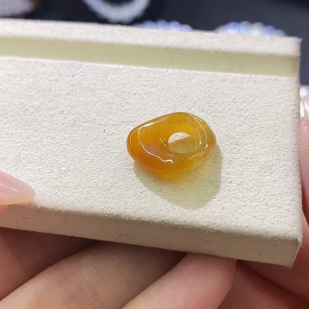 翡翠未镶嵌挂件福利