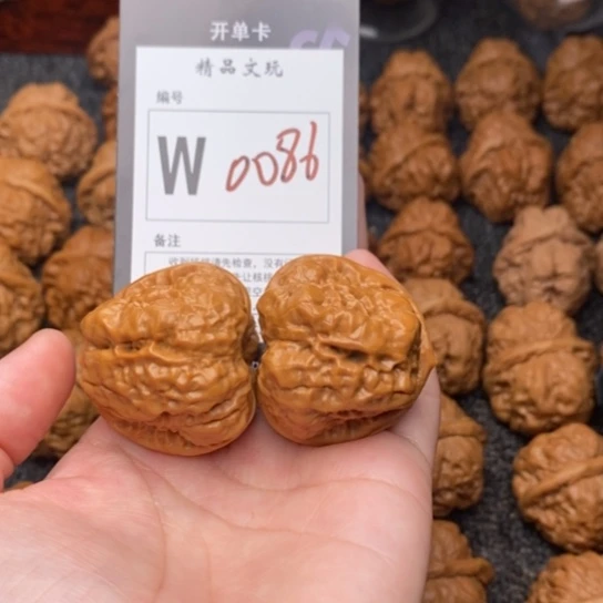 吊坠桃核我是第一百38
