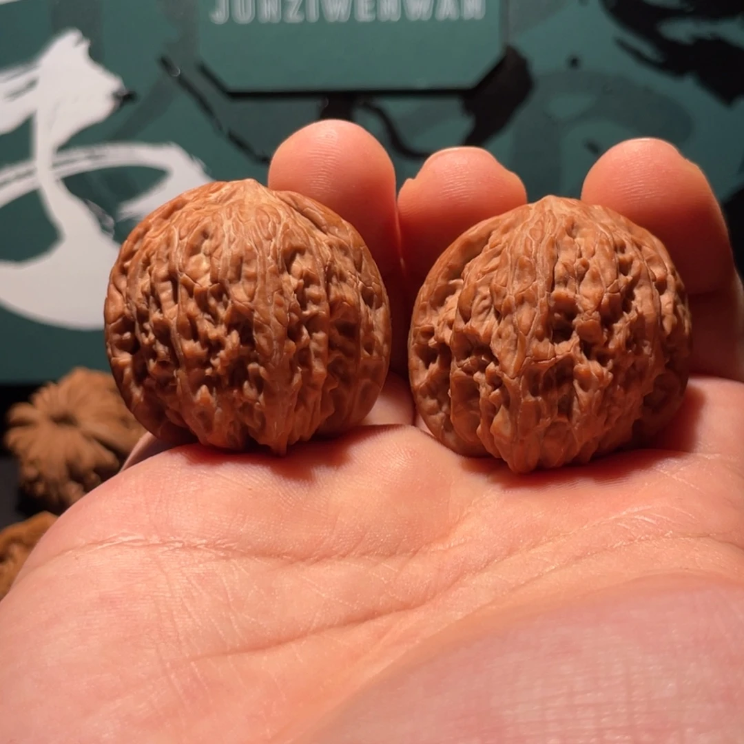 文玩核桃吊坠山西磨盘39 25113025