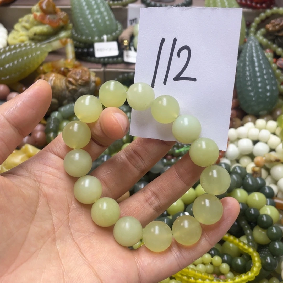 未镶嵌蛇纹石玉手链