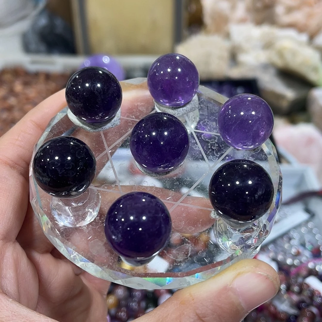 水晶摆件……未镶嵌