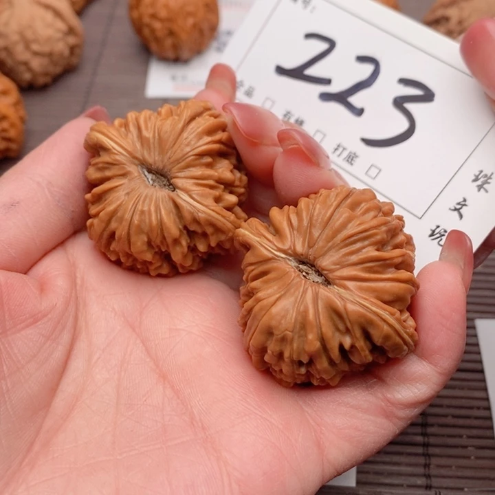 文玩核桃吊坠41楼子223