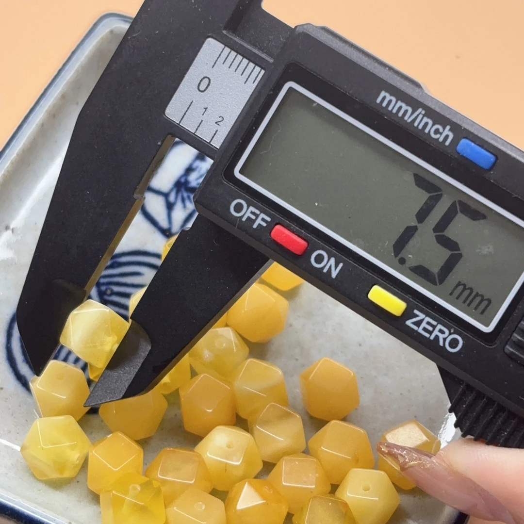 天然蜜蜡多棱面单珠近7mmGW多样性发其一