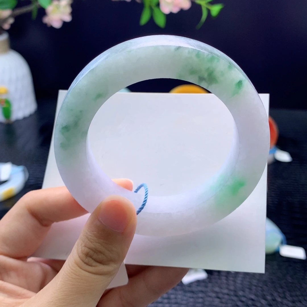 定制翡翠未镶嵌手镯