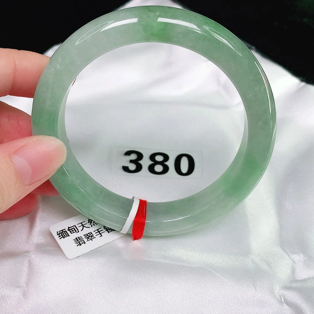 ****胖翡翠手镯未镶嵌翡翠手镯未镶嵌