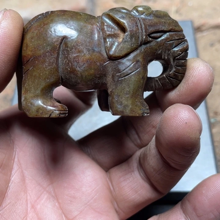 蓝****和田玉（糖玉）未镶嵌颈饰