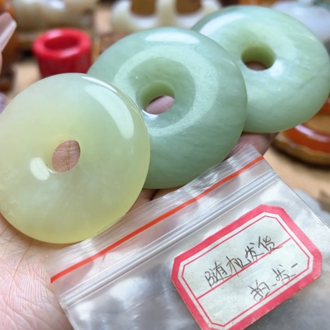 【闪购商品】蛇纹石玉颈饰未镶嵌发一个