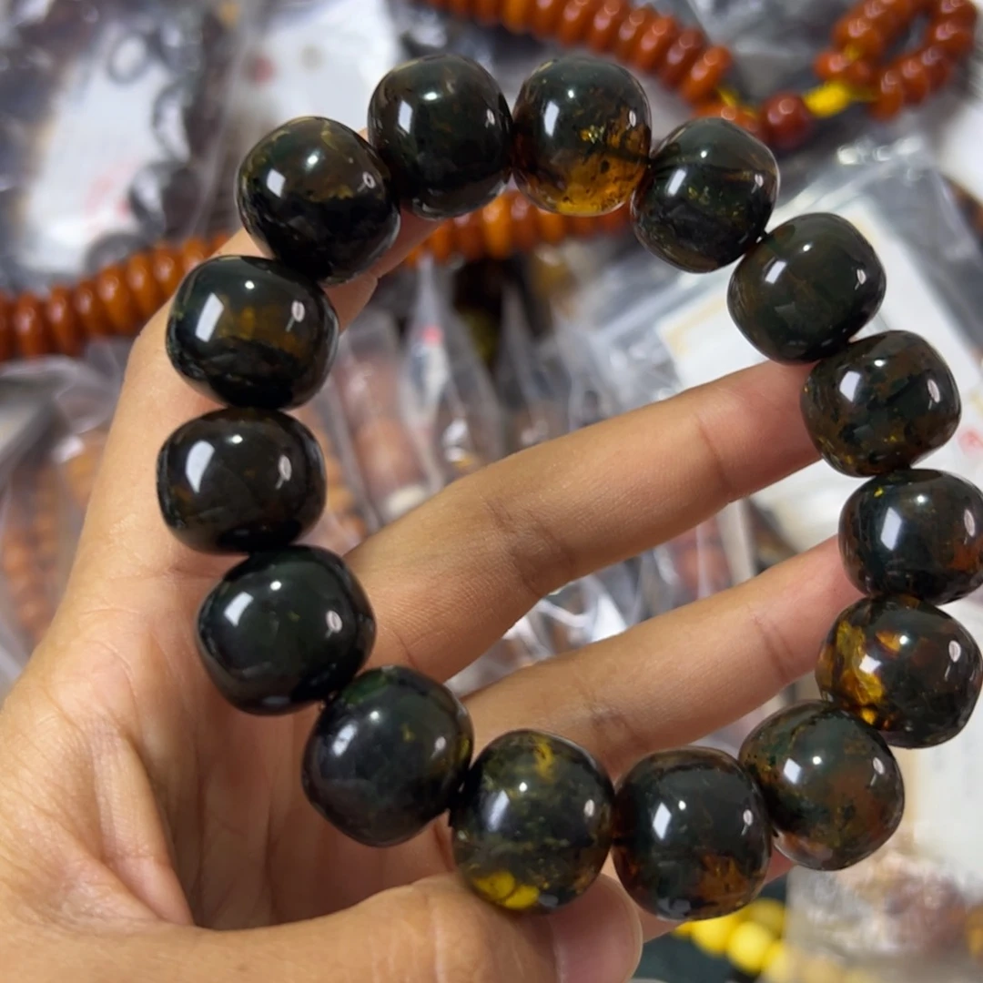 未镶嵌琥珀珠宝奇石541