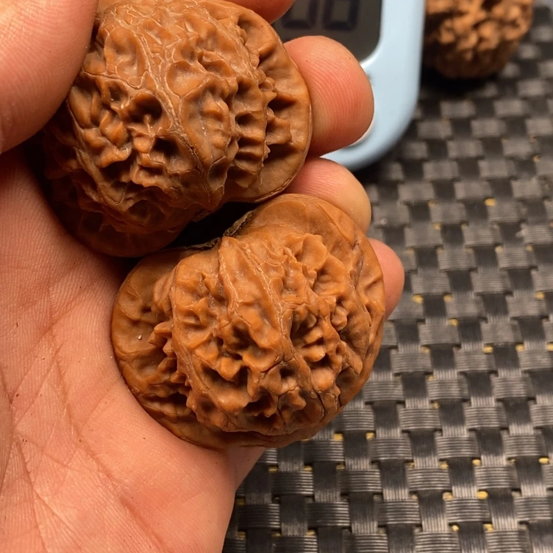 小***庞吊坠文玩核桃宫灯文玩核桃