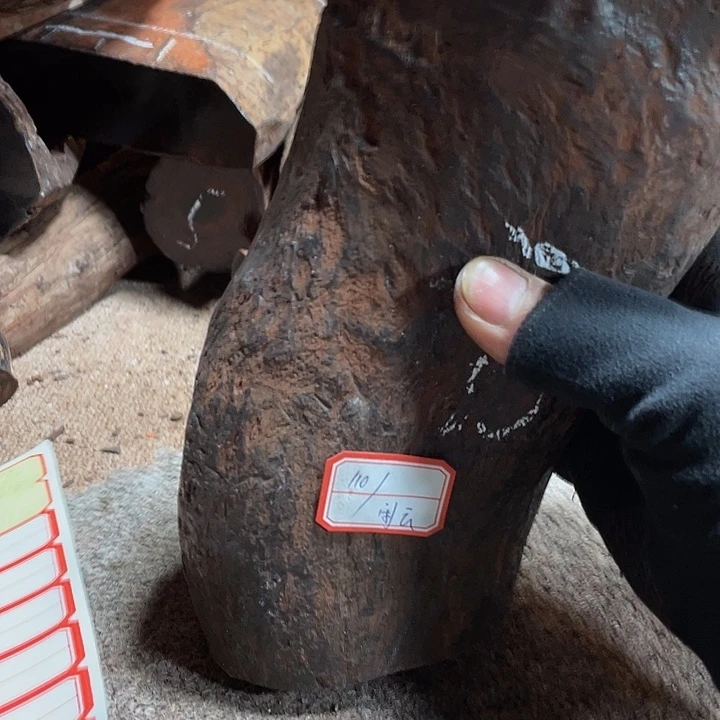 交趾黄檀（大红酸枝）闲*