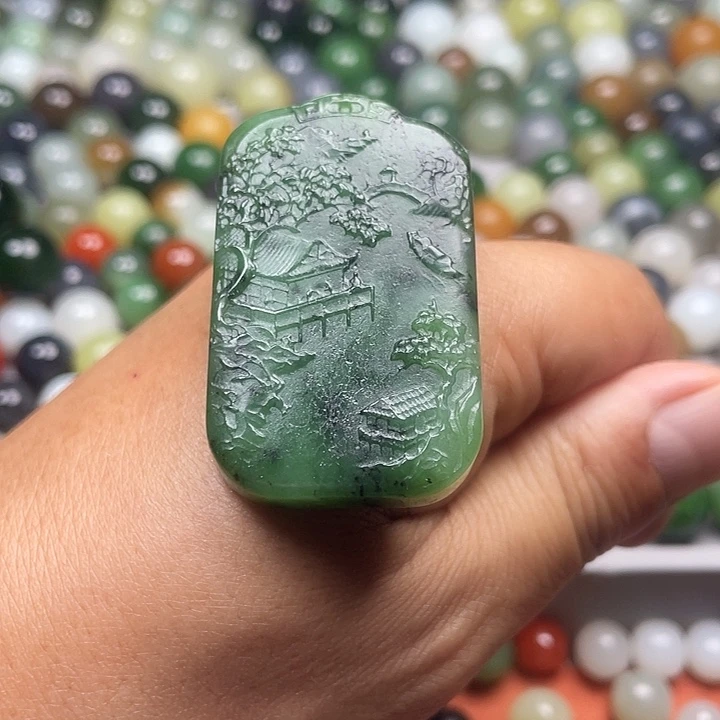 和田玉未镶嵌颈饰承****随