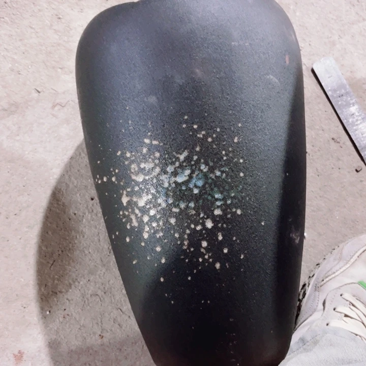 口径18高度32一只小瑕疵