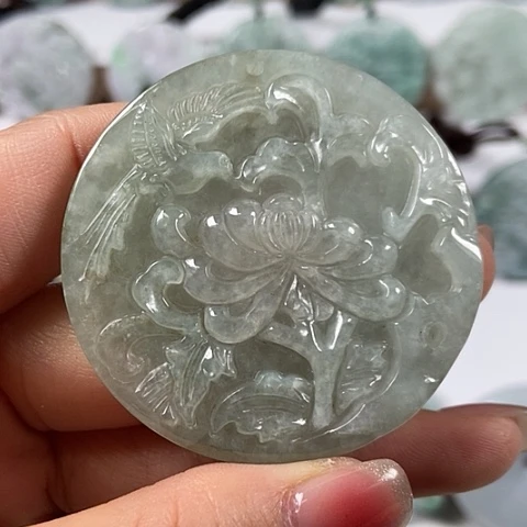 翡翠颈饰未镶嵌花开富贵福利