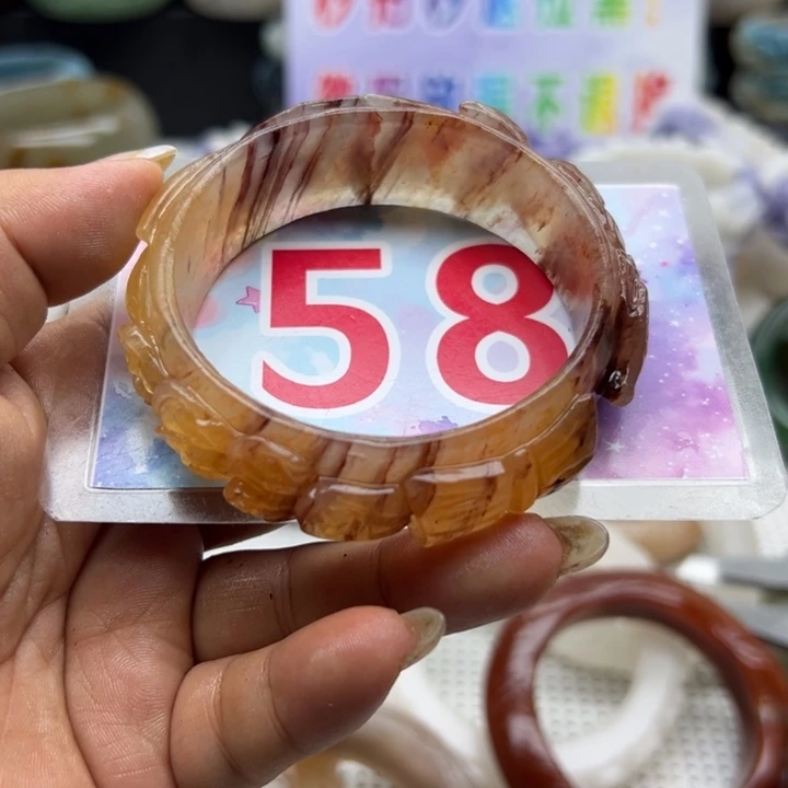 石英岩玉手镯未镶嵌