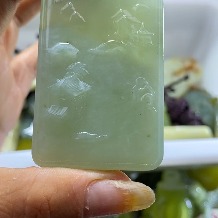 岫玉未镶嵌岫玉吊坠