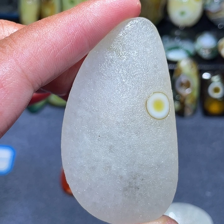 未镶嵌玛瑙/玉髓珠宝奇石