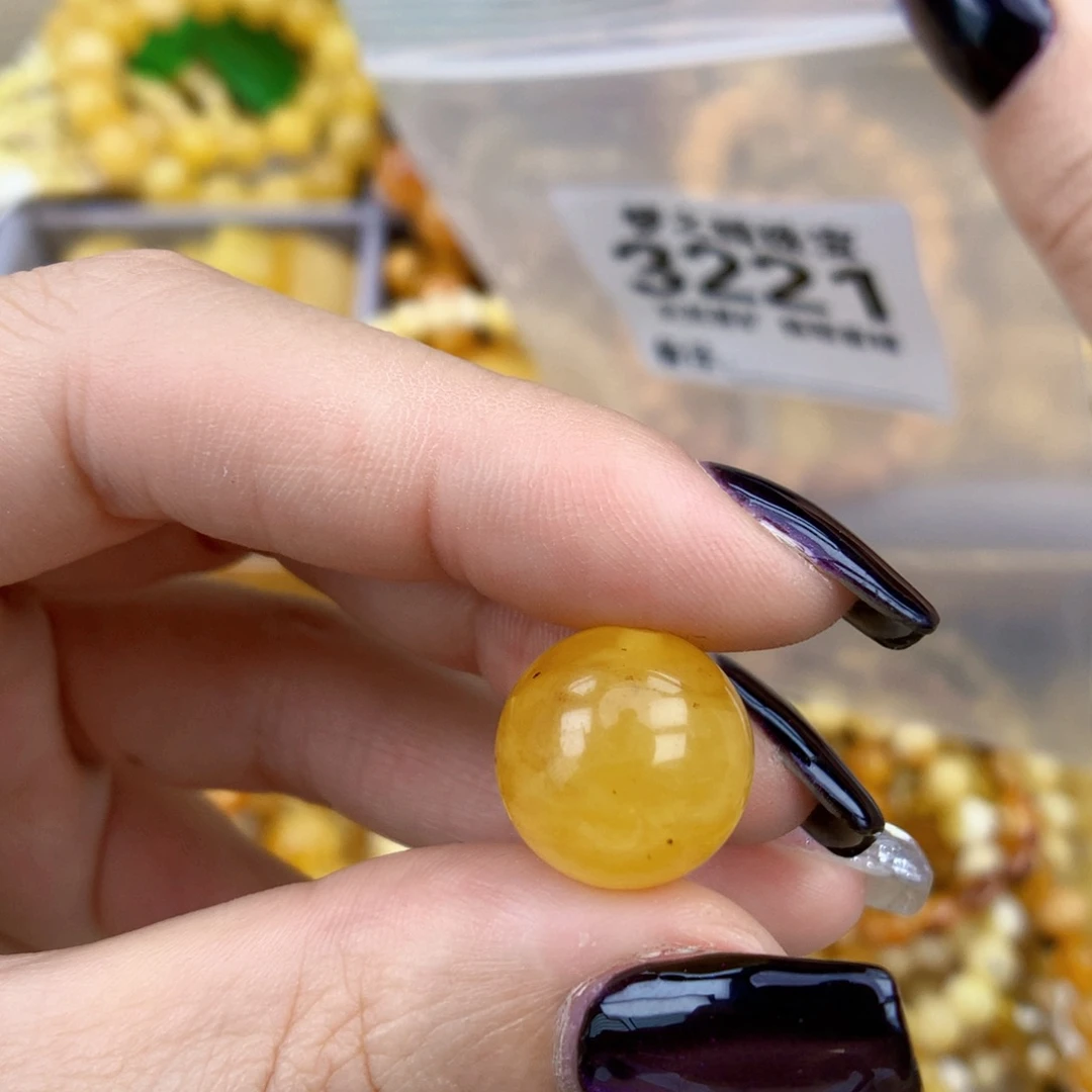 琥珀未镶嵌裸石14