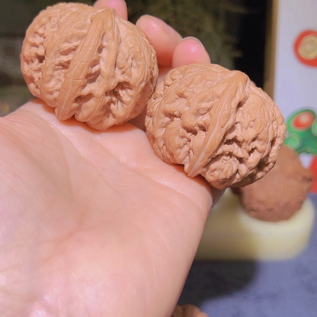 文玩核桃吊坠F**?粗筋