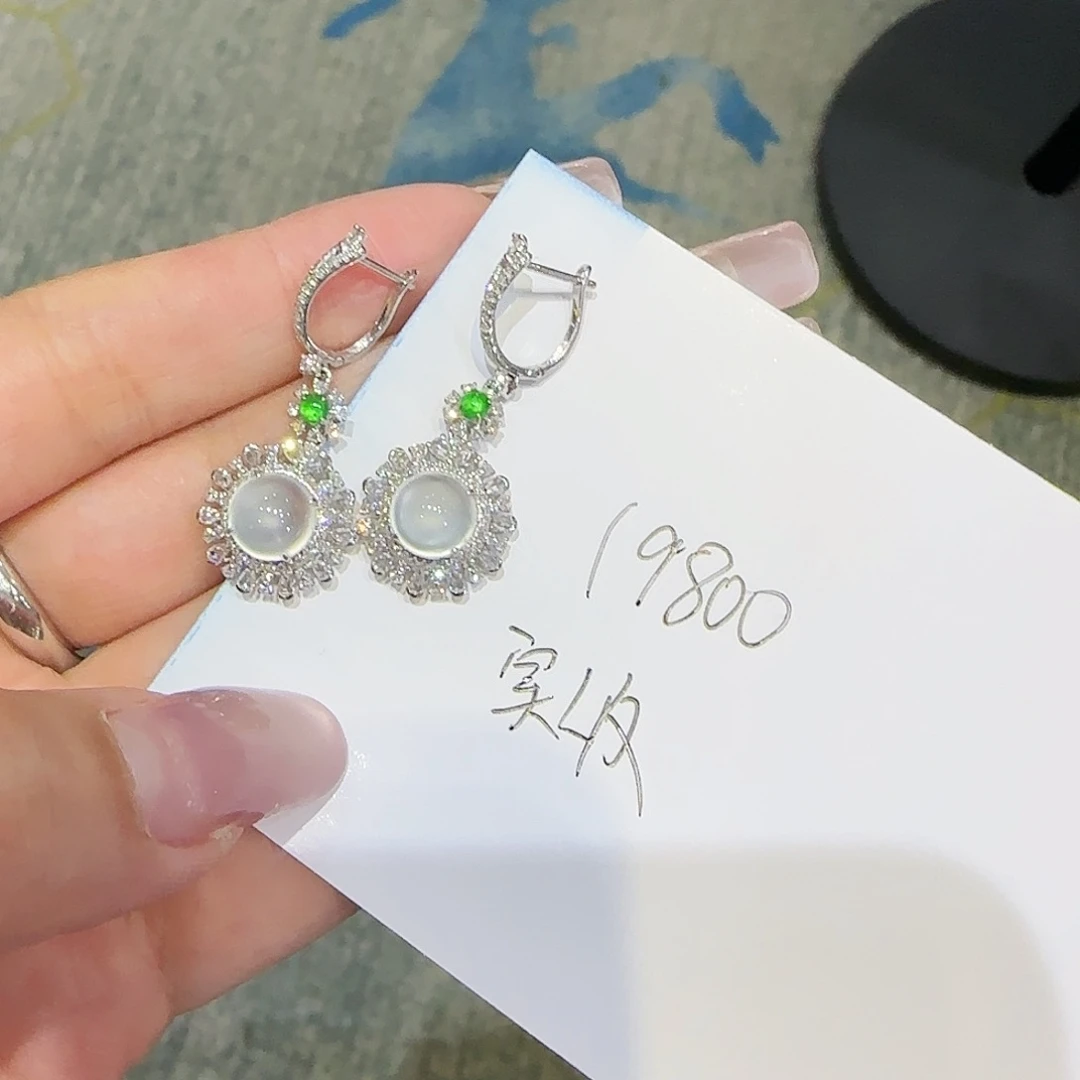 【闪购商品】18K金镶嵌翡翠耳饰钮****怼天然缅甸A货翡翠