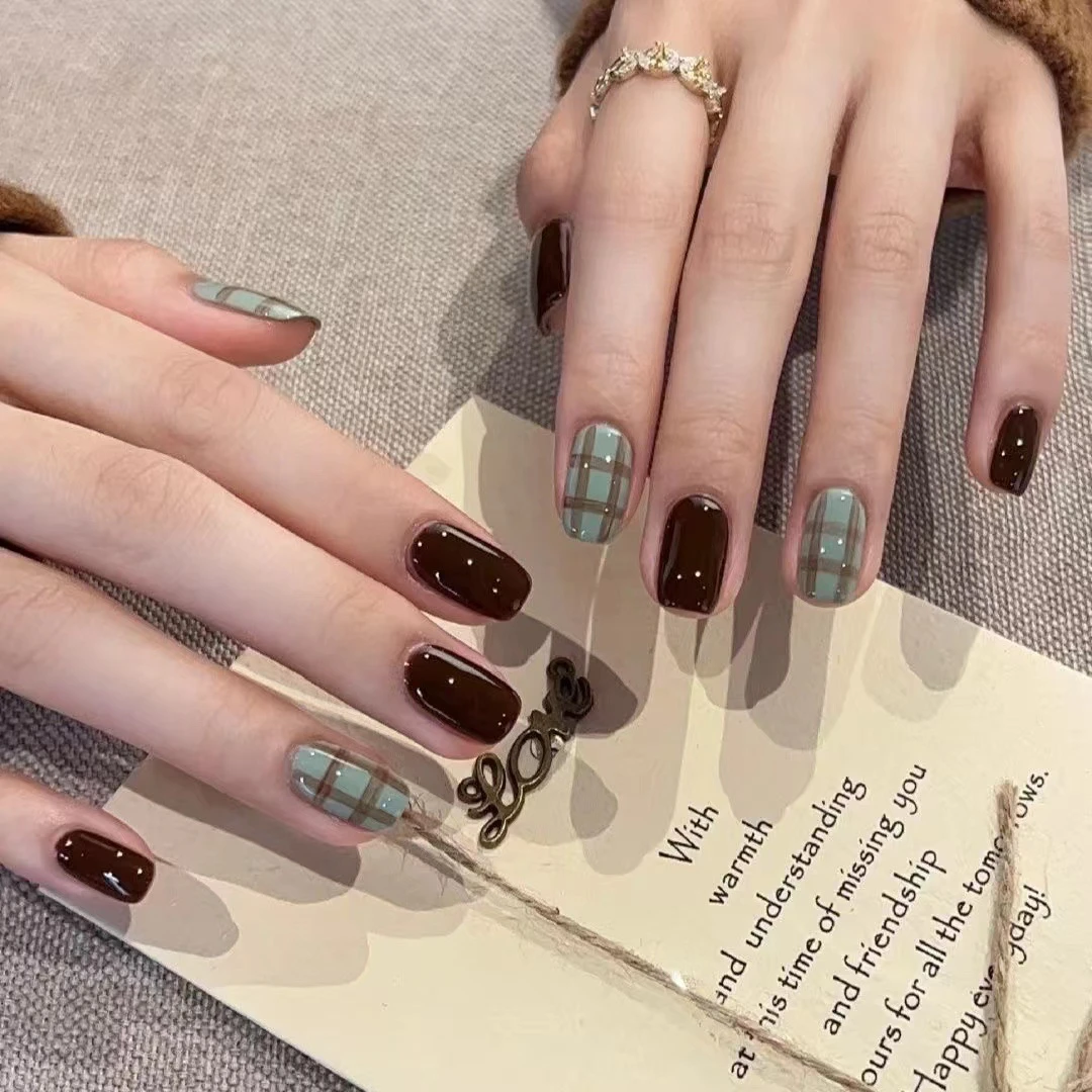 纯手工穿戴甲初秋新款跳色格纹美拉德温柔显白可爱气质