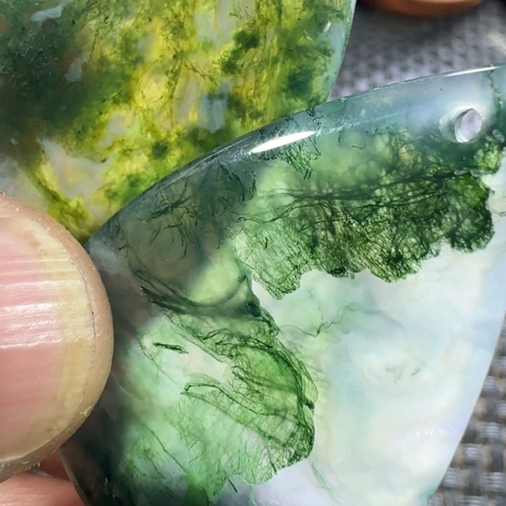 焚***玛瑙/玉髓未镶嵌颈饰