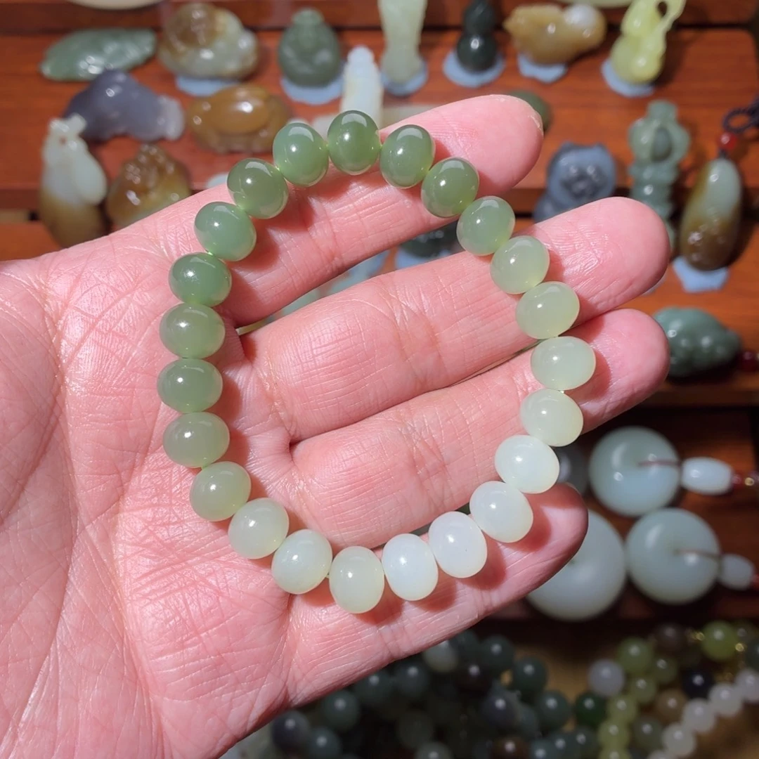 和田玉未镶嵌手串