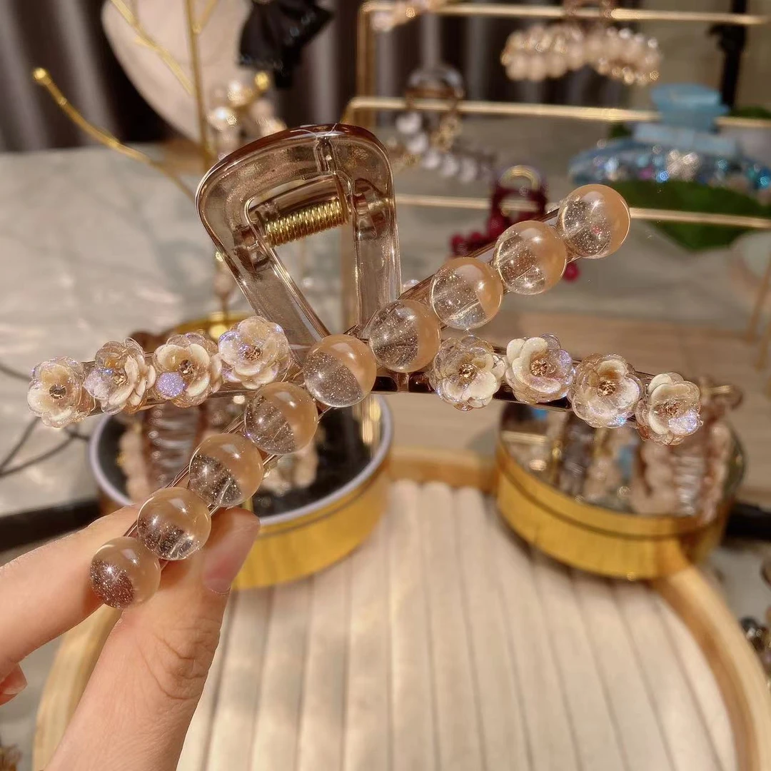 明上源M1267新款山茶花朵珠珠高级感大号抓夹后脑勺夹气质百搭