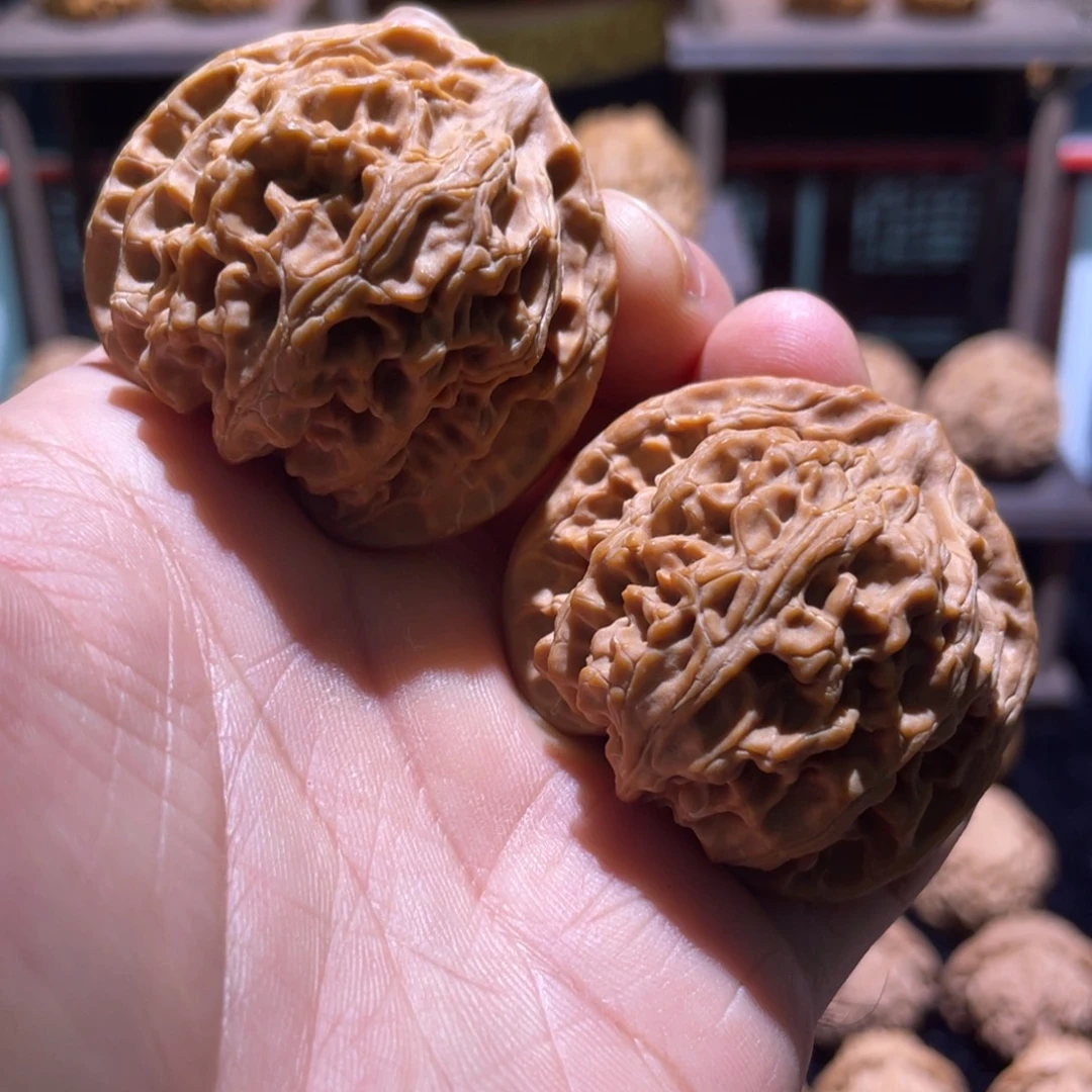 文玩核桃吊坠43尺十字金钱底苹果园