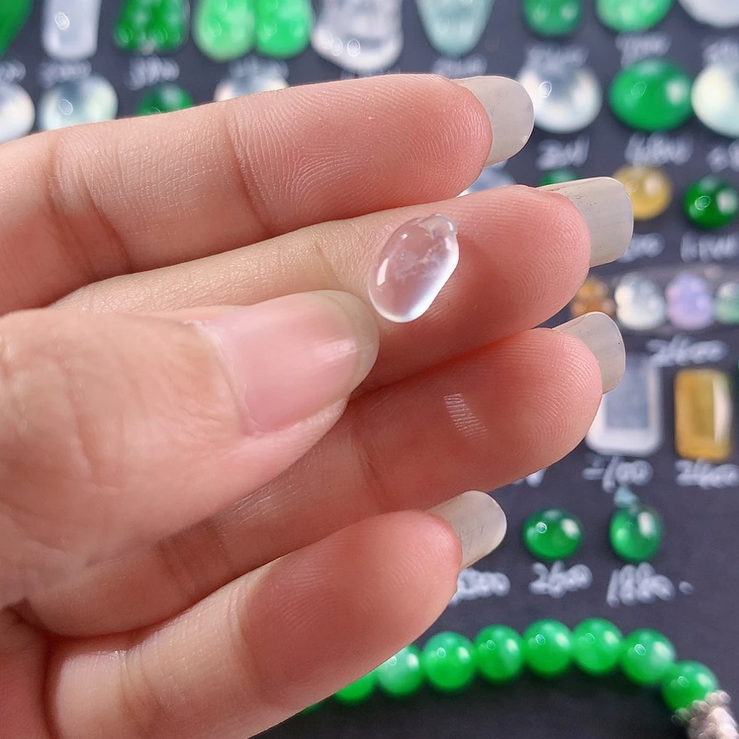 【闪购商品】翡翠颈饰未镶嵌白钢冰瓜