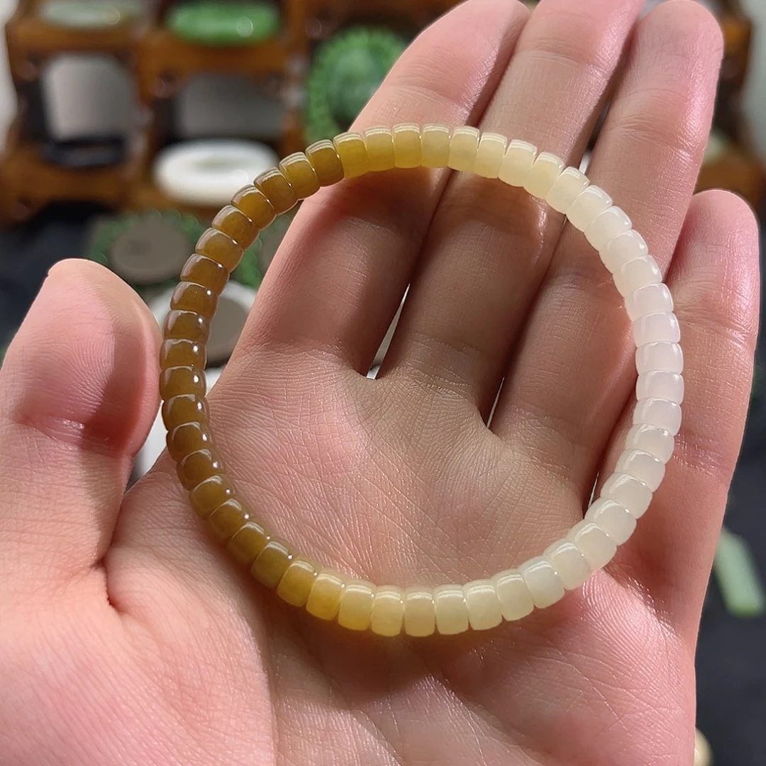 颈饰未镶嵌和田玉糖白渐变-6mm药片-手串