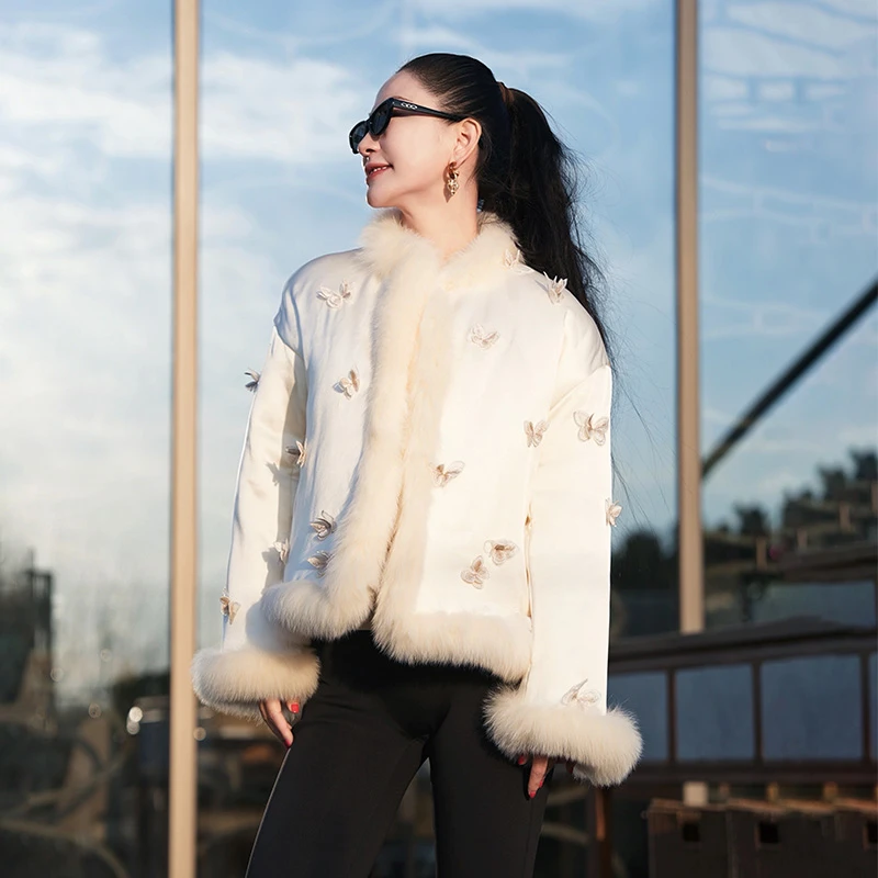 玉兰悠悠2025秋冬新款“金羽”刺绣蝴蝶短款棉服加厚外套冬季保暖