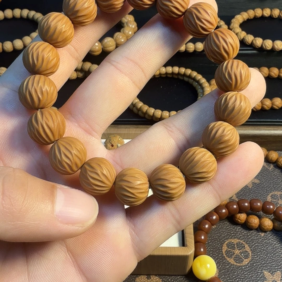 吊坠猴头核桃天河