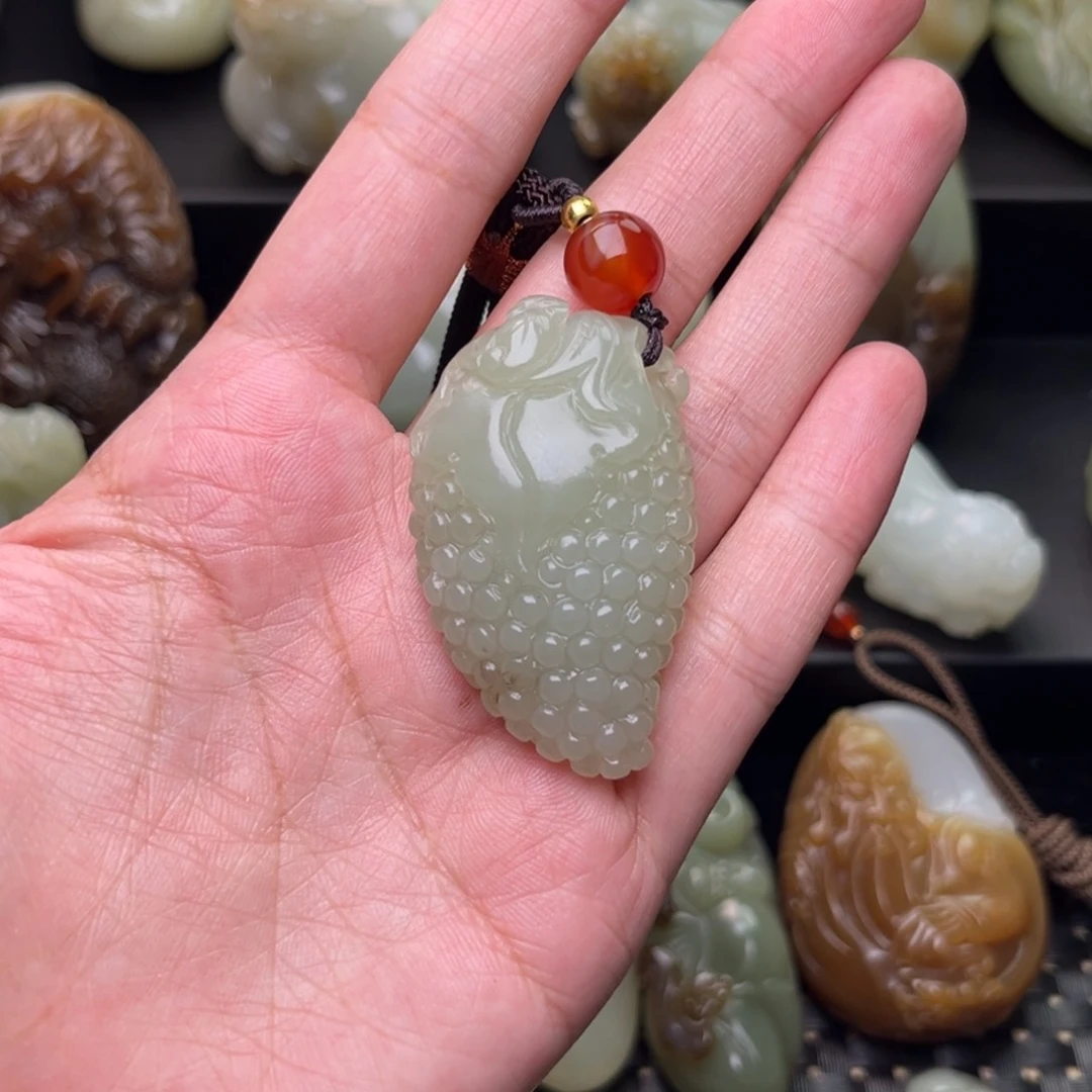 和田玉未镶嵌挂件